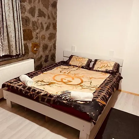 Tas Konak
